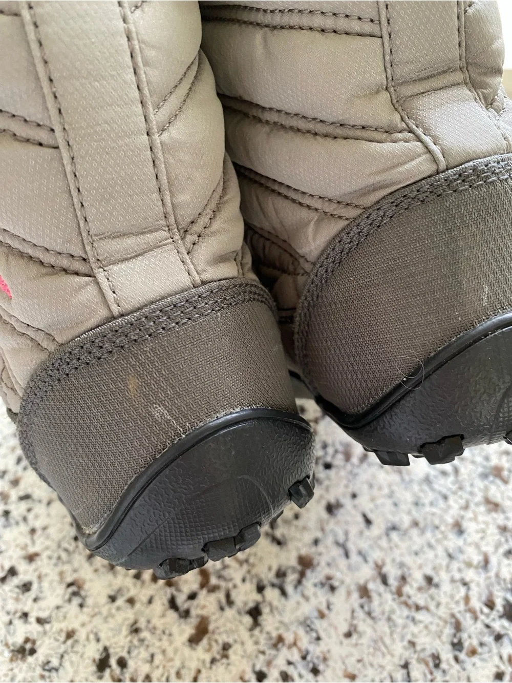 COLUMBIA Minx Waterproof 200 Grams Warm Winter Boots Girls 4